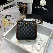 CHANEL BURGUNDY STRAP INTO BUCKET BAG AS2230 SIZE 15.5 CM - 1