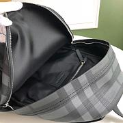 BURBERRY LONDON CHECK AND LEATHER BACKPACK DARK CHARCOAL SIZE 29 CM - 4