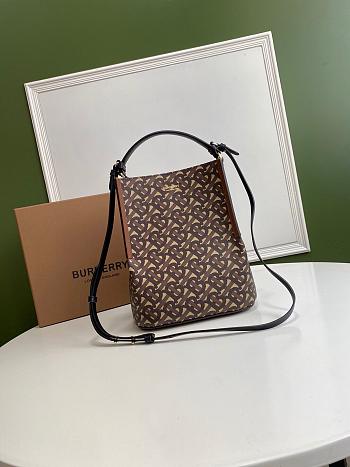 BURBERRY SMALL MONOGRAM E-CANVAS PEGGY BUCKET BAG SIZE 21 CM