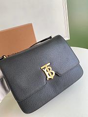 BURBERRY ALICE MEDIUM LEATHER TB BAG BLACK SIZE 28 CM - 3