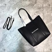 BALENCIAGA EVERYDAY XS TOTE BAG IN BLACK 551810 SIZE 24.5 CM - 1