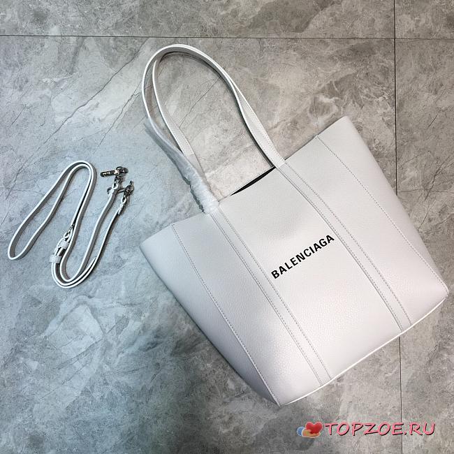 BALENCIAGA EVERYDAY XS TOTE BAG IN WHITE 551810 SIZE 24.5 CM - 1