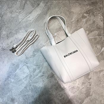 BALENCIAGA EVERYDAY XXS TOTE BAG IN WHITE 551815 SIZE 19 CM