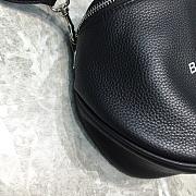 BALENCIAGA EVERYDAY STRAP CROSSBODY BAG BLACK SIZE 24 CM - 3