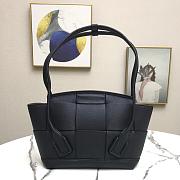 BOTTEGA VENETA ARCO BLACK 666874 SIZE 33 CM - 2