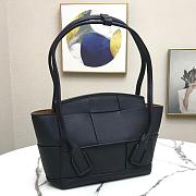 BOTTEGA VENETA ARCO BLACK 666874 SIZE 33 CM - 4