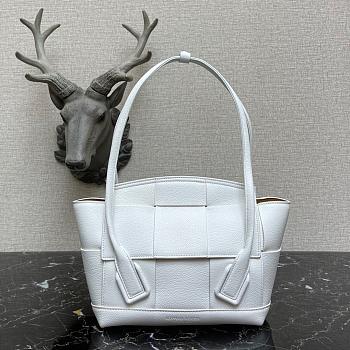 BOTTEGA VENETA ARCO WHITE 666874 SIZE 33 CM