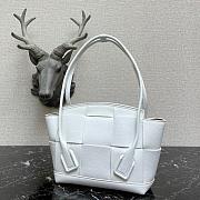 BOTTEGA VENETA ARCO WHITE 666874 SIZE 33 CM - 3