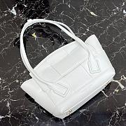BOTTEGA VENETA ARCO WHITE 666874 SIZE 33 CM - 2