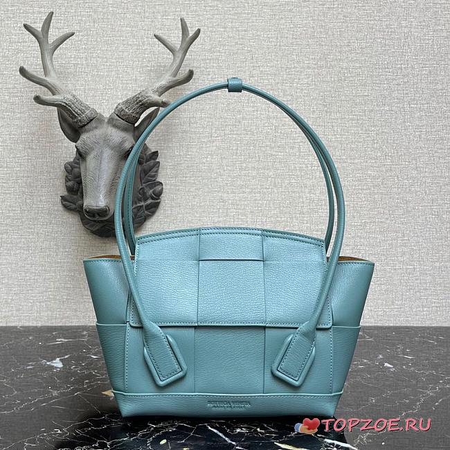 BOTTEGA VENETA ARCO POWDER BLUE 666874 SIZE 33 CM - 1