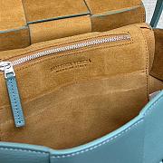 BOTTEGA VENETA ARCO POWDER BLUE 666874 SIZE 33 CM - 2