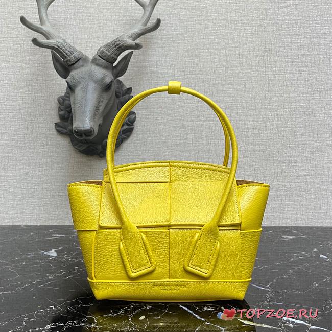 BOTTEGA VENETA SMALL ARCO YELLOW 666873 SIZE 29 CM - 1