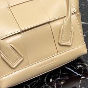 BOTTEGA VENETA ARCO BEIGE 666874 SIZE 33 CM - 5