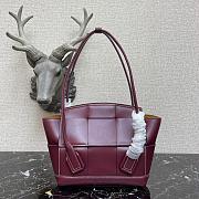 BOTTEGA VENETA ARCO BORDEAUX 666874 SIZE 33 CM - 1