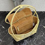 BOTTEGA VENETA ARCO CREAM 666874 SIZE 33 CM - 3
