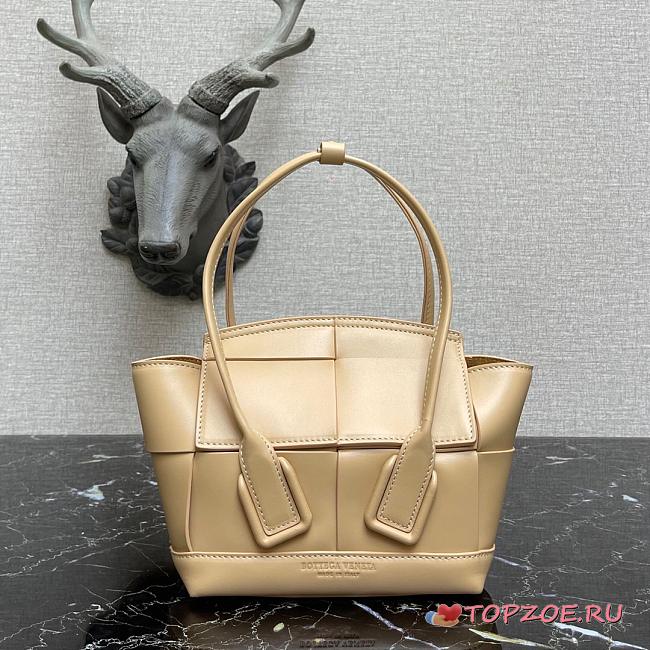 BOTTEGA VENETA SMALL ARCO BEIGE 666873 SIZE 29 CM - 1