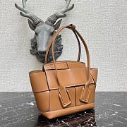 BOTTEGA VENETA SMALL ARCO BROWN 666873 SIZE 29 CM - 2