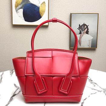 BOTTEGA VENETA SMALL ARCO RED 666873 SIZE 29 CM