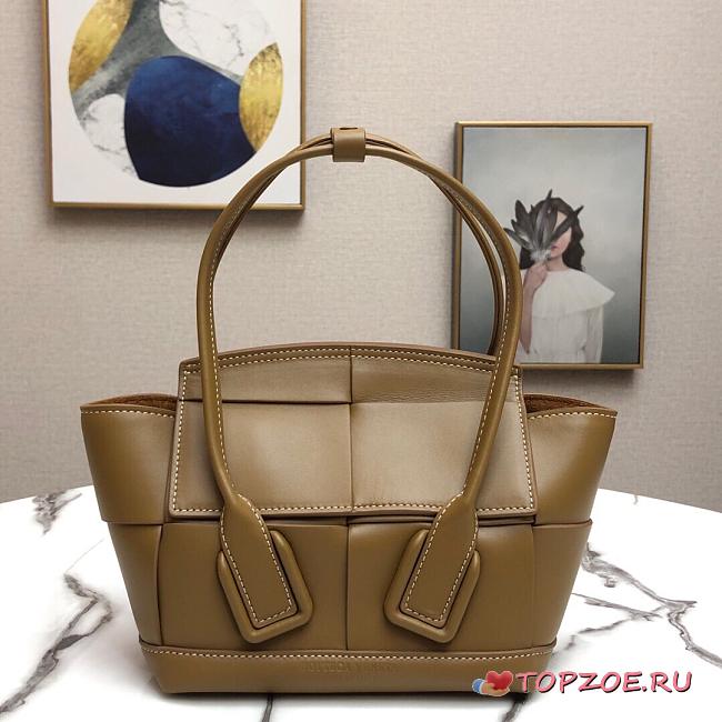 BOTTEGA VENETA SMALL ARCO PEANUT 666873 SIZE 29 CM - 1