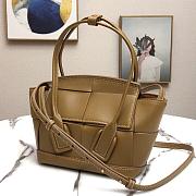 BOTTEGA VENETA SMALL ARCO PEANUT 666873 SIZE 29 CM - 4
