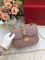 VALENTINO SMALL GLAM ROCK BAG MAUVE SIZE 21 CM - 1