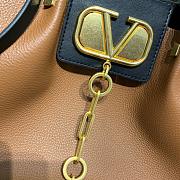 VALENTINO GARAVANI ESCAPE LARGE TOTE BAG BROWN SIZE 31 CM - 2
