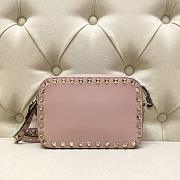 VALENTINO GARAVANI ROCKSTUD CAMERA BAG POWDER PINK SIZE 18 CM - 1