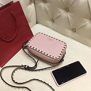 VALENTINO GARAVANI ROCKSTUD CAMERA BAG POWDER PINK SIZE 18 CM - 3