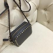  VALENTINO GARAVANI ROCKSTUD CAMERA BAG ROCK GRAY SIZE 18 CM - 6