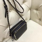 VALENTINO GARAVANI ROCKSTUD CAMERA BAG BLACK SIZE 18 CM - 2