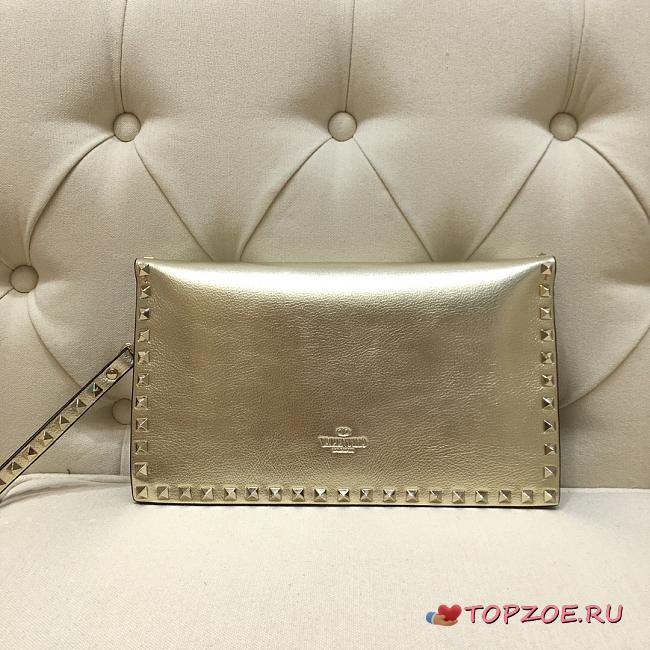 VALENTINO ROCKSTUD CLUTCH GOLD SIZE 28 CM - 1