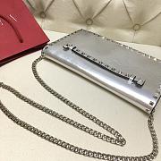 VALENTINO ROCKSTUD CLUTCH SILVER SIZE 28 CM - 4