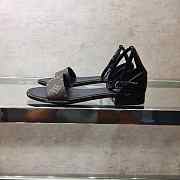 LV COWHIDE LEATHER SANDALS BLACK & GOLD  005 - 3