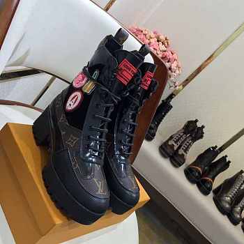 LV PLATFORM DESERT BOOTS 003