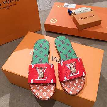 LV SLIPPERS 006