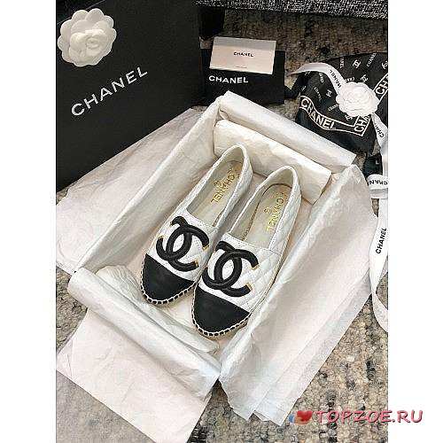 CHANEL FLAT BLACK & WHITE C-01 - 1
