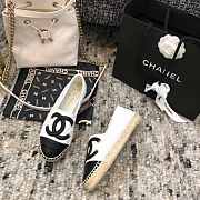 CHANEL FLAT BLACK & WHITE C-01 - 6