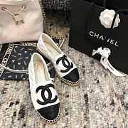 CHANEL FLAT BLACK & WHITE C-01 - 2