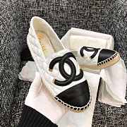 CHANEL FLAT BLACK & WHITE C-01 - 4