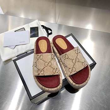 GUCCI SLIPPERS 006