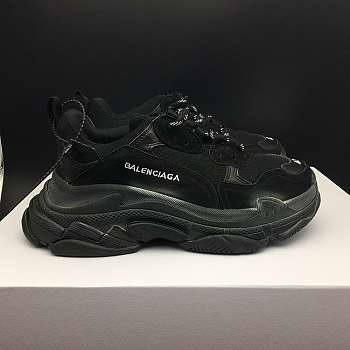 BALENCIAGA TRIPE-S B-26
