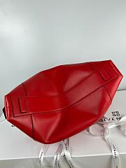 GIVENCHY MEDIUM ANTIGONA SOFT BAG IN SMOOTH LEATHER RED BB50F2 SIZE 45 CM - 2