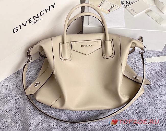 GIVENCHY MEDIUM ANTIGONA SOFT BAG IN SMOOTH LEATHER CREAM BB50F2 SIZE 45 CM - 1
