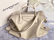 GIVENCHY MEDIUM ANTIGONA SOFT BAG IN SMOOTH LEATHER CREAM BB50F2 SIZE 45 CM - 3