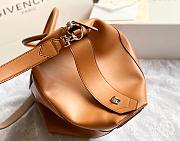 GIVENCHY MEDIUM ANTIGONA SOFT BAG IN SMOOTH LEATHER BROWN BB50F2 SIZE 45 CM - 2