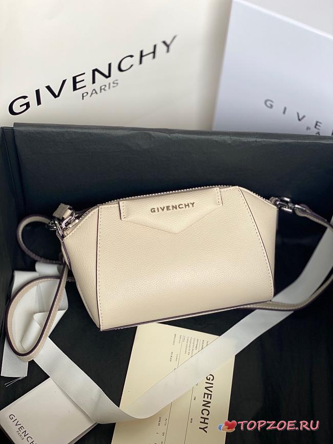 GIVENCHY NANO ANTIGONA BAG IN CREAM BBU017B 18 CM - 1