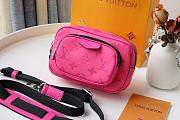 LV OUTDOOR POUCH M30781 SIZE 15 CM - 5