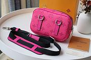 LV OUTDOOR POUCH M30781 SIZE 15 CM - 4