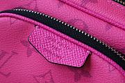 LV OUTDOOR POUCH M30781 SIZE 15 CM - 2