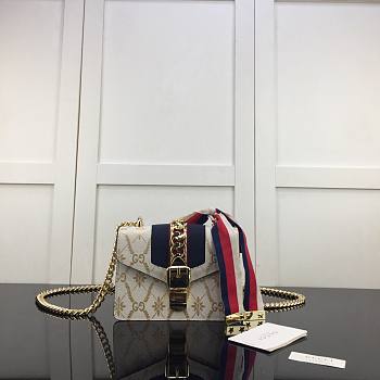 GUCCI SYLVIE MINI CHAIN BAG WHITE 431666 SIZE 19 CM